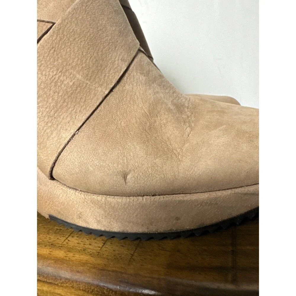 Eileen Fisher Women’s 9 Tan Leather Ankle Boots Wedge Booties Modern Minimalist
